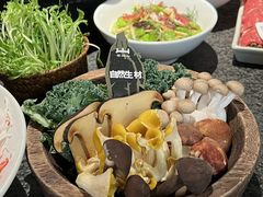 -三出山火锅(南京万象天地店)