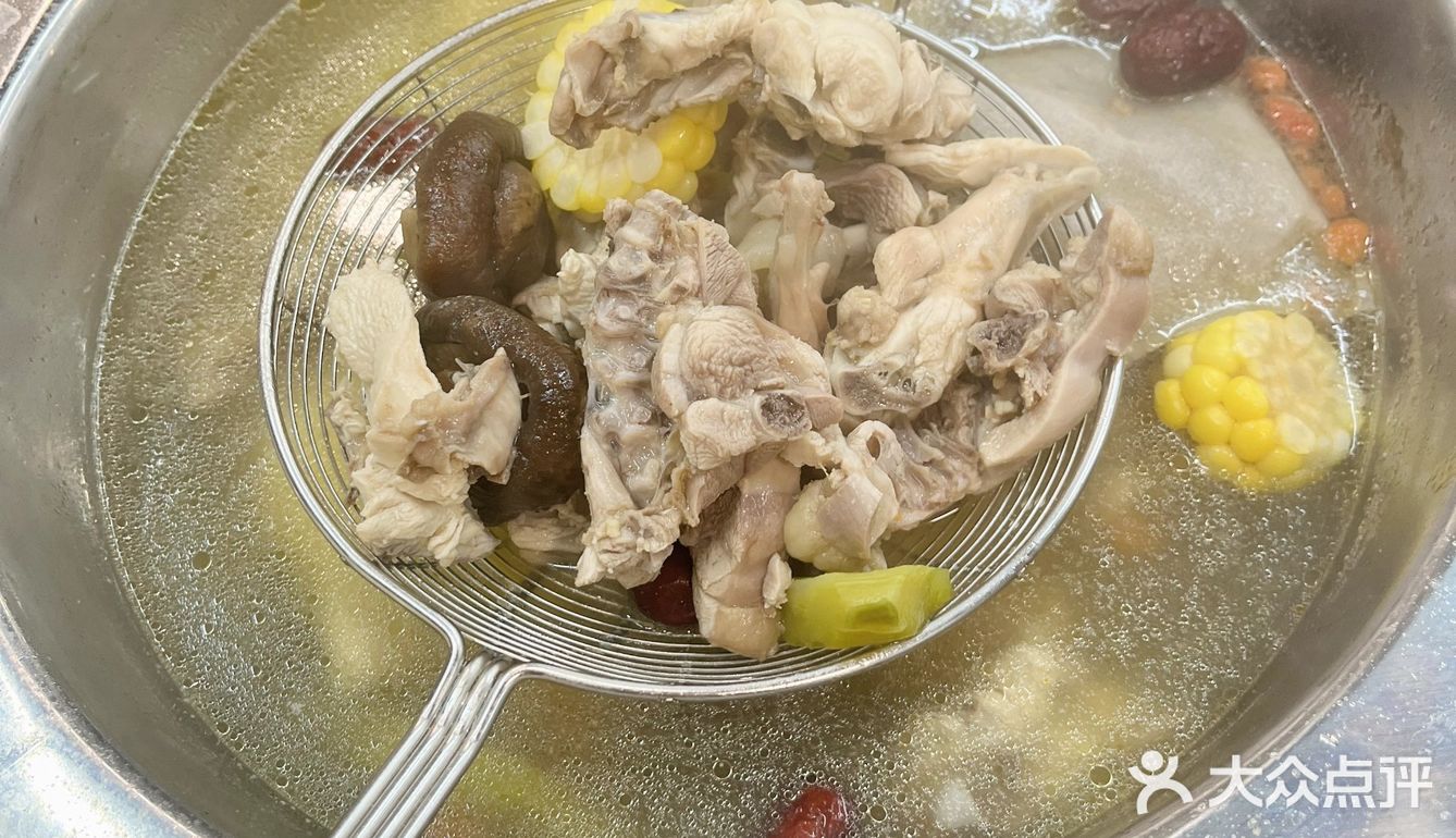 在深圳｜ 冬天就适合吃鸡煲