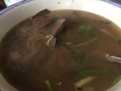 -崮乡圣水坊赵家炒鸡(花都店)