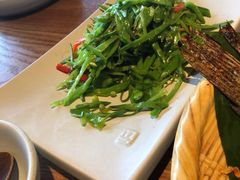 -云海肴·汽锅鸡·云南菜(天山百盛优客店)