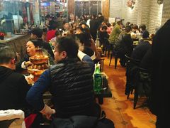 等位区-巴四老城区炭火蛙锅(张江店)