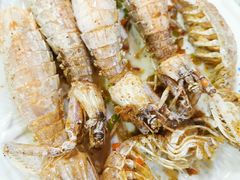 -亚龙湾亚泰商业街