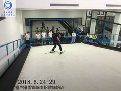 教练员培训与考核-欧洲著名滑雪教练丹尼尔-零度滑雪室内训练中心(莘庄店)