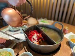 草本鸳鸯锅-盡膳口福跷脚牛肉火锅(晶耀前滩店)