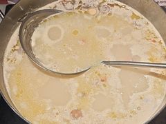 -尚尚仙·酸汤猪手·猪肚鸡火锅(华联万柳购物中心店)