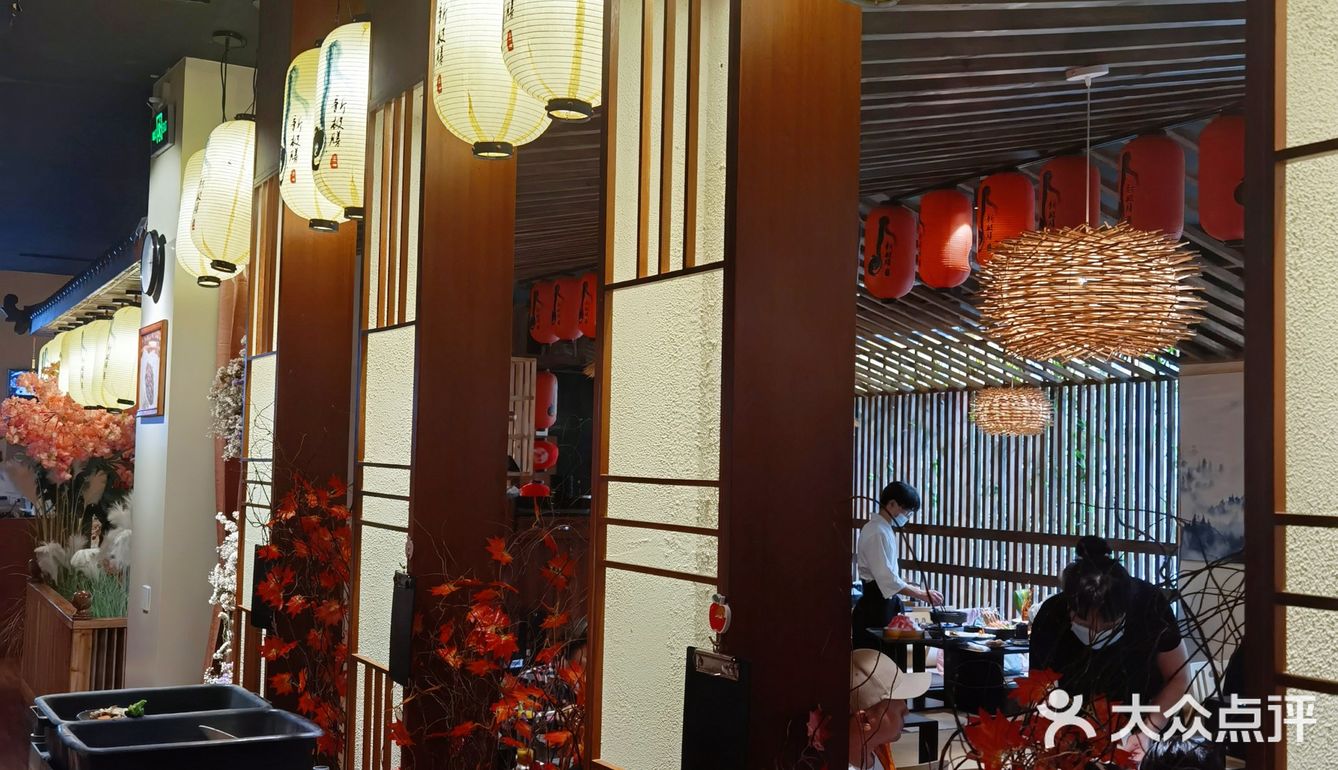 来这里实现海鲜日料鹅肝自由~