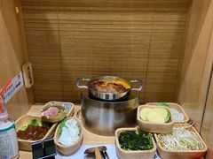 -独食火锅·半米屋台(直营总店)