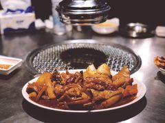 海鲜炒年糕-韩聚屋韩国烤肉餐厅(新北万达店)
