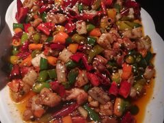 尖椒鸡-舌尖上的食缘花园主题餐厅