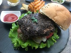 -HIGH FIVE哈福手工汉堡(桂林路店)