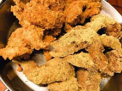 -BHC炸鸡(明洞总店)