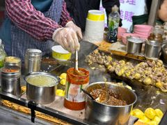 -大学城商业街美食城