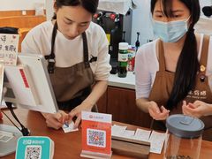 -有猫主题·治愈系猫咖(曾厝垵店)