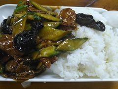 溜肝尖盖饭-生活本该如此北京小馆(周庄嘉园店)