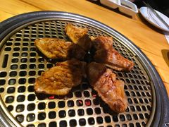 -唯成•韩国炭火烤肉 유성고기