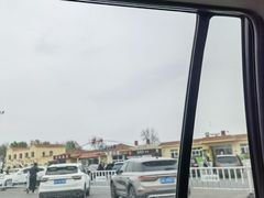 -凌海服务区-停车场