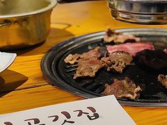 -唯成•韩国炭火烤肉 유성고기