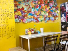 -志龙皇冠吃货椰子铺