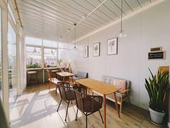 -花苑里咖啡(威远店)