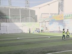 -飞梦少儿足球培训(塘桥校区)