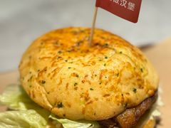 招牌秘制鸡腿堡-必胜客(东部星悦天地店)