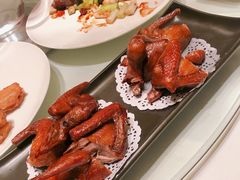 脆皮炸乳鸽-御花园酒店(希尔顿店)