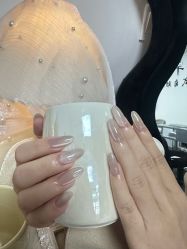 -芊屿芊浔美甲