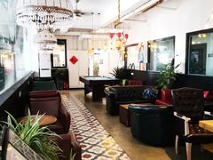 -拖板鞋咖啡旅行酒店(春熙路地铁站店)