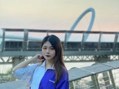-南京眼步行桥