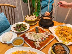 -莲餐厅·湖北菜·潜江小龙虾店(愚园路店)
