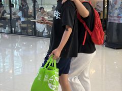 -万达广场(南昌红谷滩店)