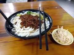 肉酱米线-丽虹云南过桥米线(兴工街店)