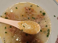 -小杨生煎(金山百联购物中心3楼店)