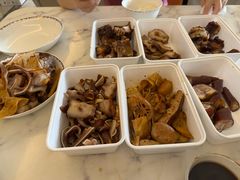 -老鼎万春卤菜(五代传承创始老店)