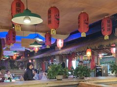 -鱼窝棚柴火铁锅炖(富山屯店)