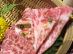 -山川小町·极番烧肉(新地假日广场店)