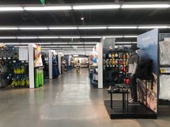 -迪卡侬(西三旗店)