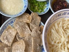 老北京炸灌肠-门框胡同百年卤煮(新街口店)