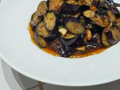 -鞍山大白鲨美食酒店