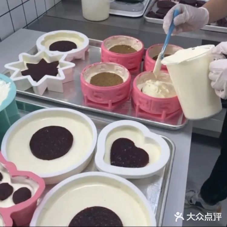 分享全世界最漂亮的生日蛋糕🎂W法式CAKE