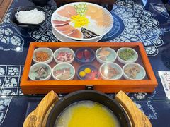 -桥香园过桥米线(国贸店)
