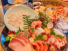 -铭牛烧肉·和牛海鲜自助(高新月牙湖店)