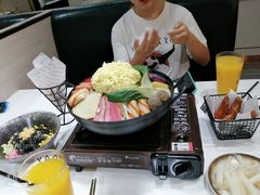 泡菜牛肉芝士部队火锅-禾谷韩餐(热带海洋学院店)