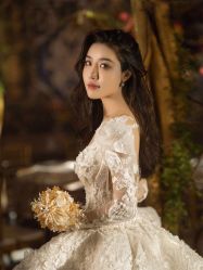 -伯瓷皇后婚纱艺术空间