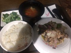 -哇蛙牛功夫面渝都料理(龙阳广场店)
