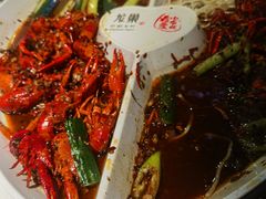 -龙巢盱眙龙虾·牛蛙·烧烤宵夜(八卦岭店)