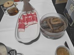 -红鼎豆捞·非遗鲍皇汤火锅(宝丰路店)