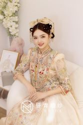 -曼青婚纱礼服馆