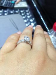 -威德钻石-克拉钻大本营(南京东路店)