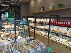 面包甜点陈列柜-仟吉(南湖店)